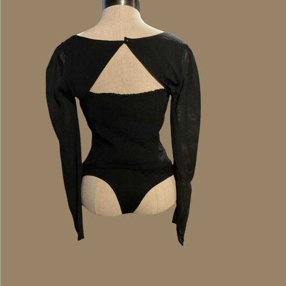 Lulu's ❤️Black Sheer Sleeve Bodysuit - Picture 5 of 5